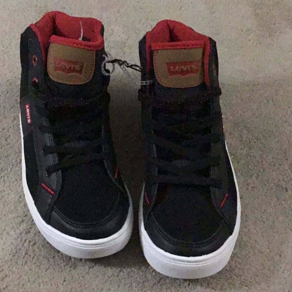 Brand new boys Levi’s shoes